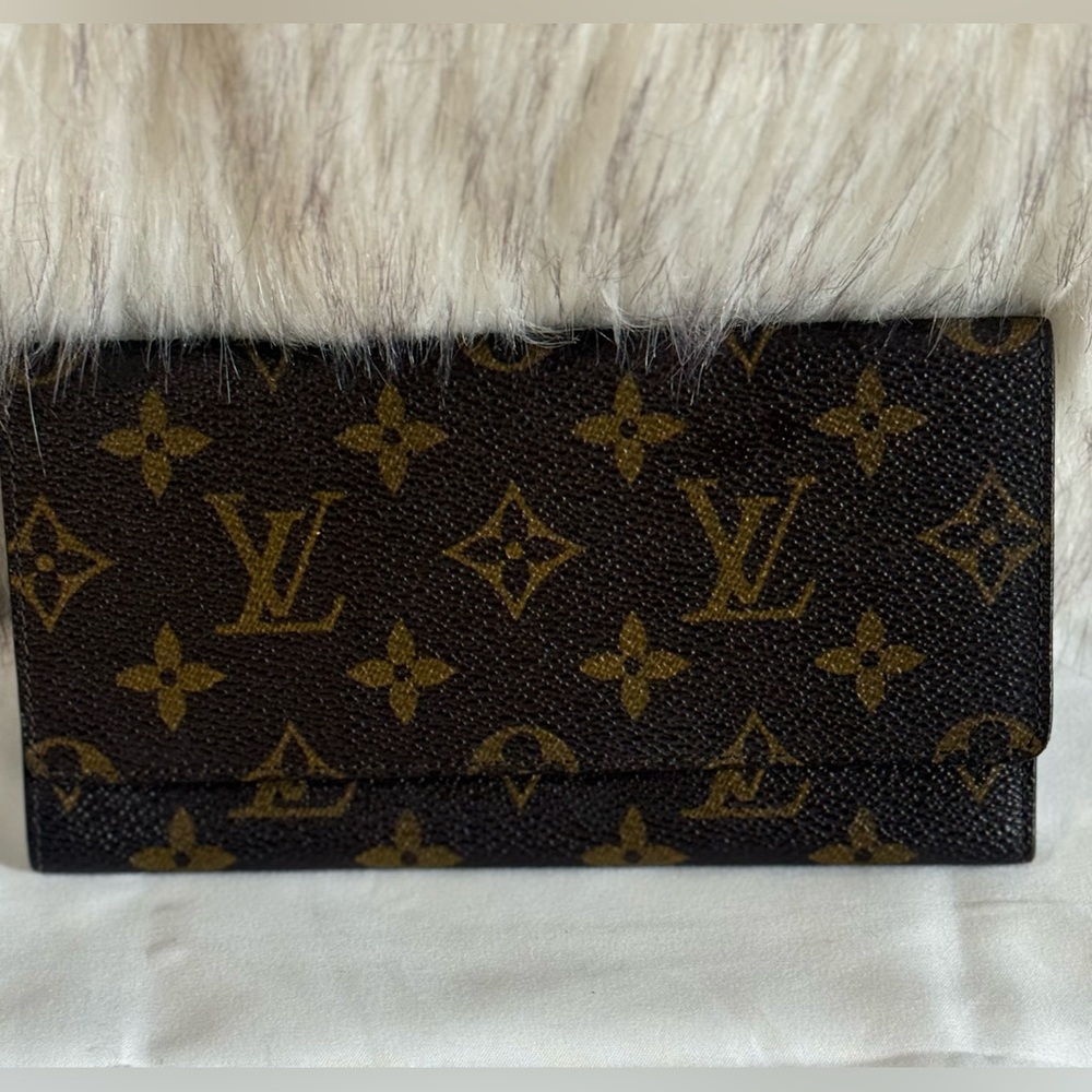SOLD Louis Vuitton Dark Brown Monogram Wallet